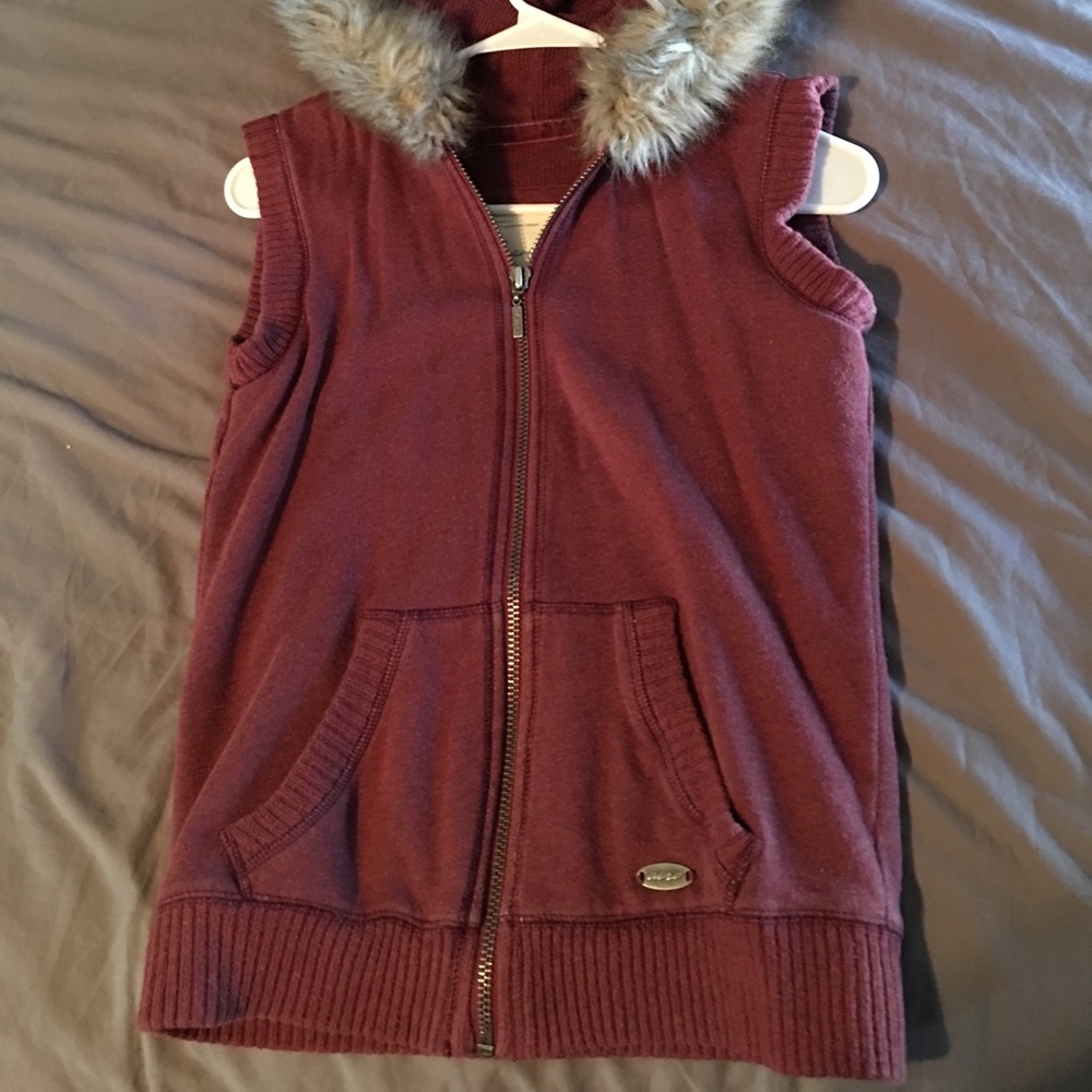Aeropostale hooded vest with fur